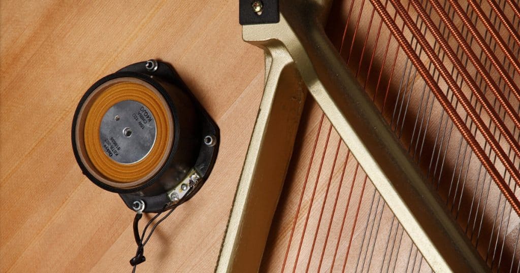 Optical sensor on a hybrid piano.